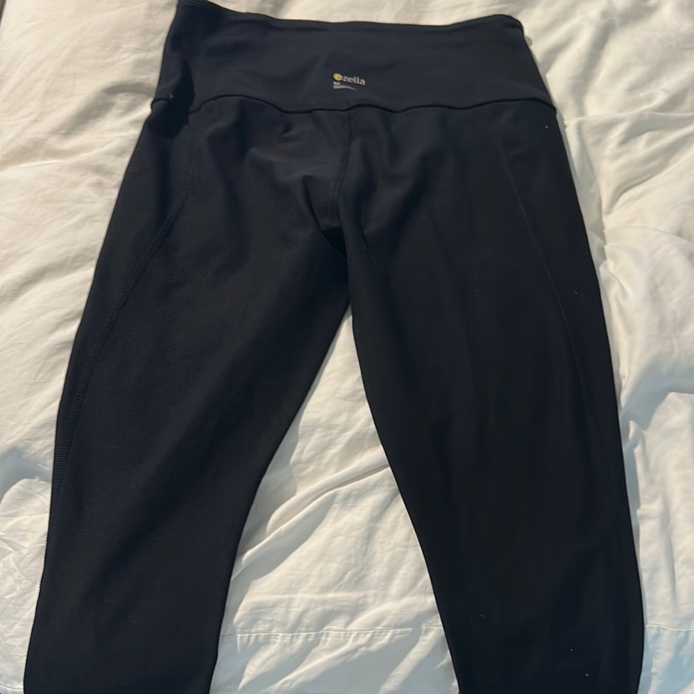 Zelle Leggings